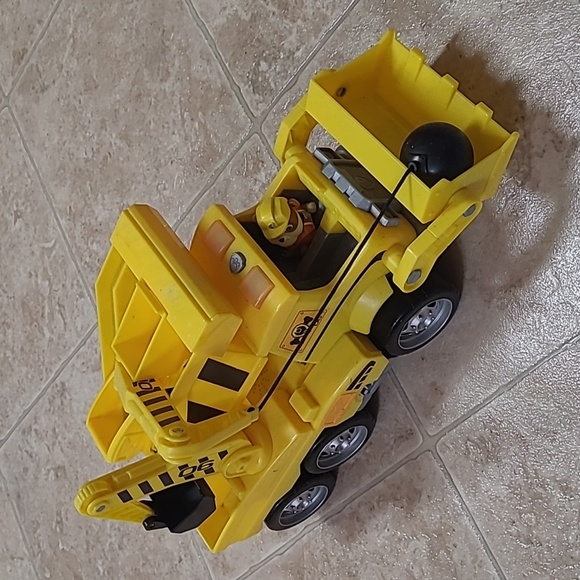 Paw Patrol Other - Paw Patrol Ultimate Rescue Construction Truck With lights and Sounds